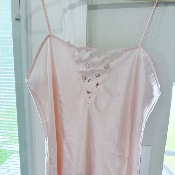 Vintage Baby Pink Silky Nightgown - Picture 2 of 4